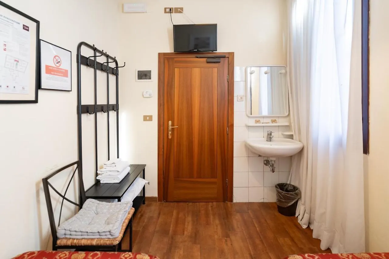 Hotel Tivoli Venice