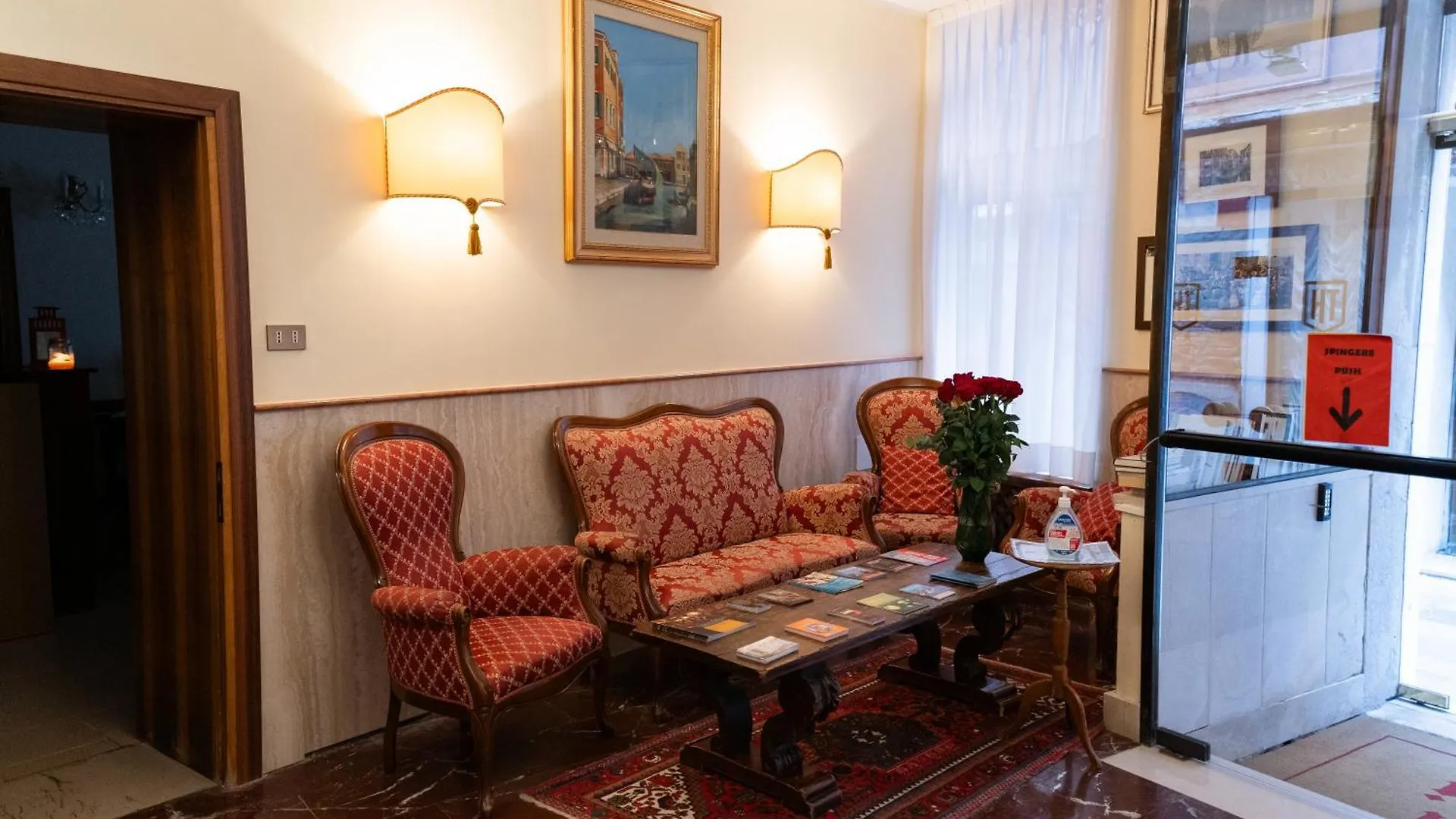Hotel Tivoli Venice 2*,