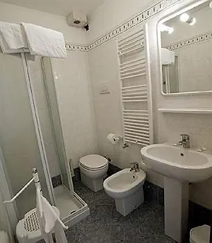 Hotel Tivoli Venice 2*,