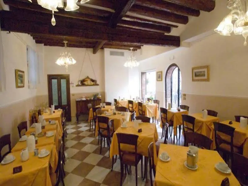 Hotel Tivoli Venice